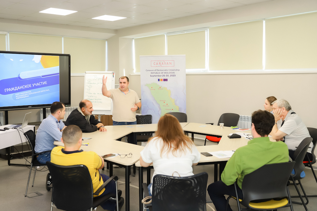 Караван гражданского образования в Молдове финишировал в Кишинеу