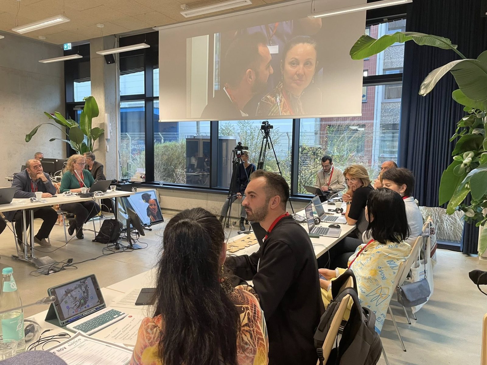 Восточноевропейская сеть гражданского образования принимает новую модель управления